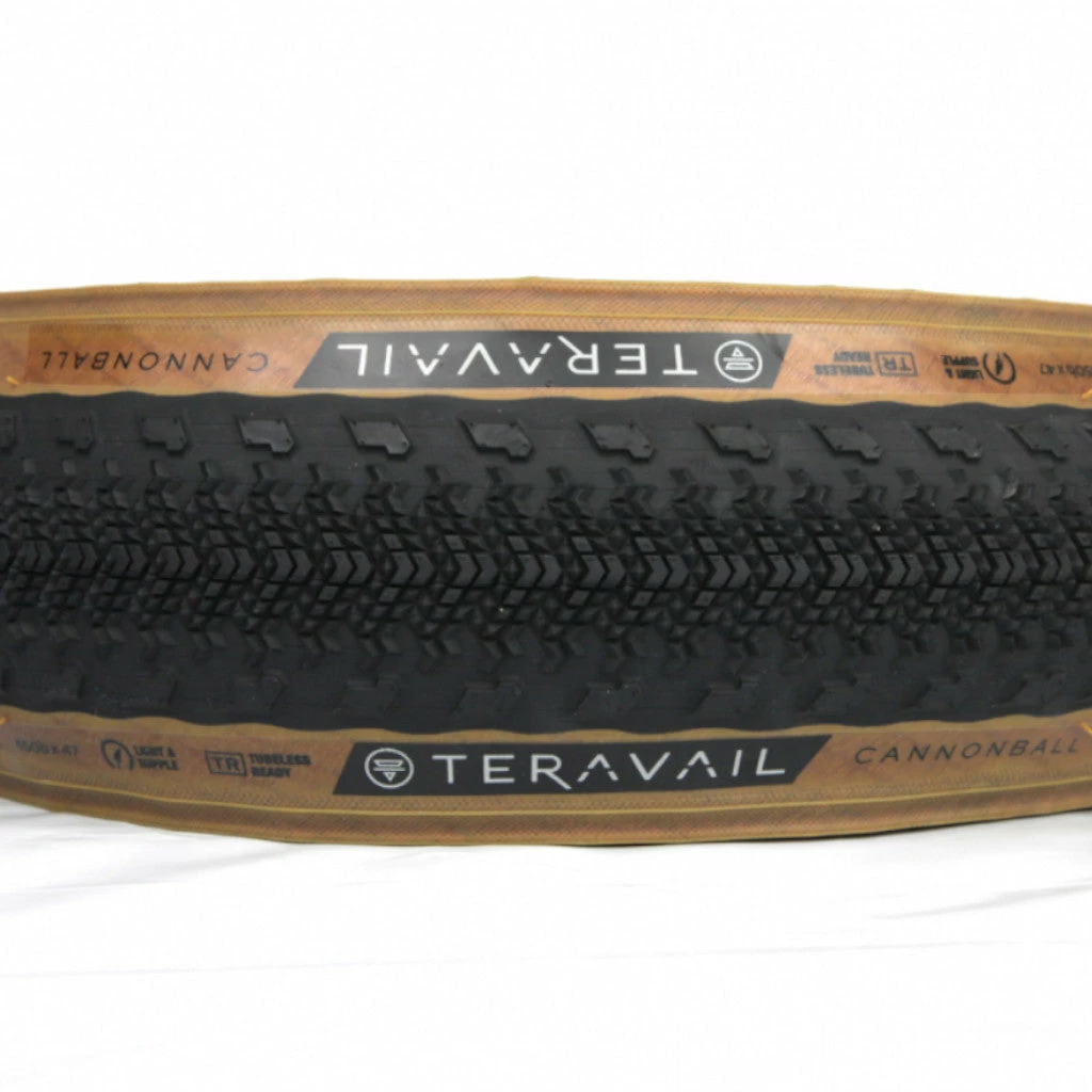 Pneu Vélo Gravel Cannonball Teravail 650 / 700 Tubeless Ready 5 Pneu Vélo Gravel Cannonball Teravail 650 / 700 Tubeless Ready – Image 3