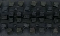 Pneu Vélo Gravel WTB Cross Boss Compatible Tubeless 700 -Pas Cher Vélo Magasin WTB Cross Boss Macro 494x294 761852b4 45a1 4fc2 8f44 3a8ba539fbab