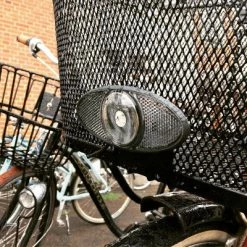 Feu Avant Sans Piles Sur Panier Vélo Reelight Nova -Pas Cher Vélo Magasin feu avant sans piles sur panier velo reelight nova full 3