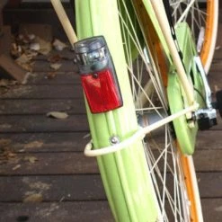 Ikzi Light Feu De Vélo Arrière Sur Garde Boue à Pile -Pas Cher Vélo Magasin feu de velo arriere sur garde boue a pile full 3