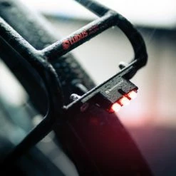 Feu Vélo Dynamo Sur Porte-bagages E3 Tail Light 2 Supernova -Pas Cher Vélo Magasin feu velo dynamo sur porte bagages e3 tail light 2 supernova full 3