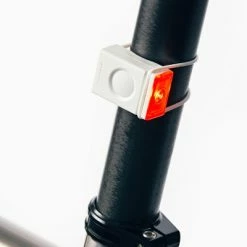 Lampe Vélo LED Arrière Block Bookman 18 Lumens -Pas Cher Vélo Magasin lampe velo led arriere block bookman 18 lumens full 5