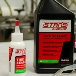 Stan's NoTubes Liquide Préventif Et étanchéité Tubeless Stan Notubes 11 Stan's NoTubes Liquide Préventif Et étanchéité Tubeless Stan Notubes -Pas Cher Vélo Magasin liquide preventif et etancheite tubeless stan notubes full 5