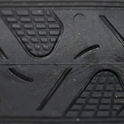 Pneu Route Continental Grand Prix 4-Season 700 5 Pneu Route Continental Grand Prix 4-Season 700 – Image 3