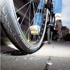 Pneu Vélo Schwalbe Marathon Plus 700 / 28 Pouces -Pas Cher Vélo Magasin pneu velo schwalbe marathon plus 700 28 pouces full 5